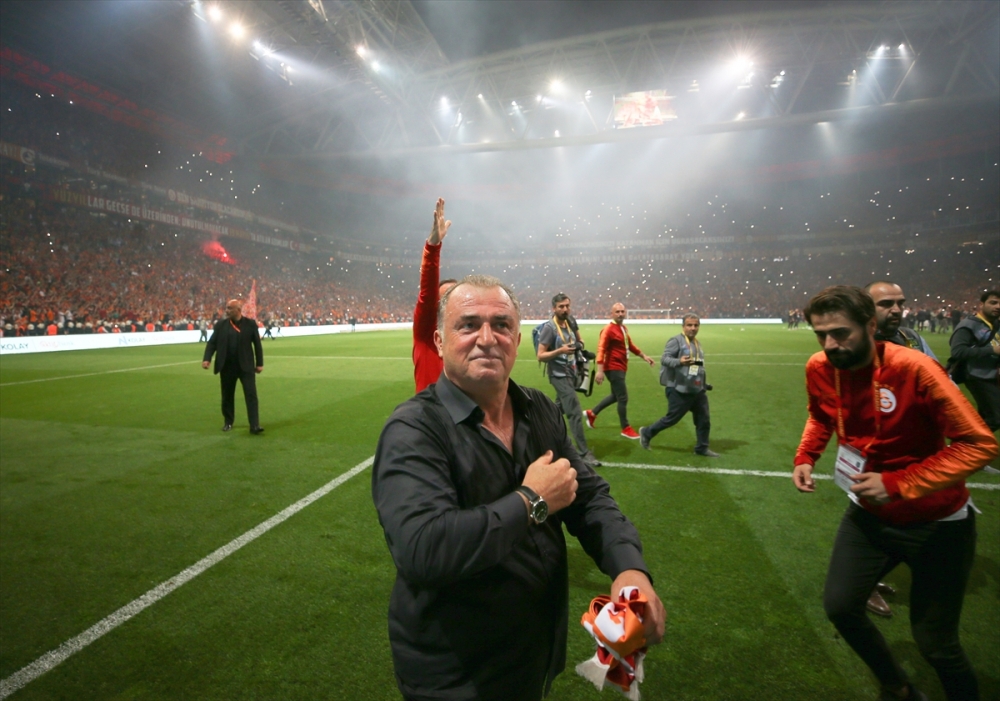 Dünya basını Galatasaray'ı manşetlere taşıdı galerisi resim 2