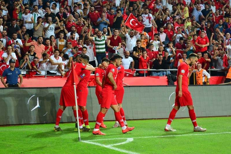 Türkiye - Fransa maçından muhteşem kareler galerisi resim 10