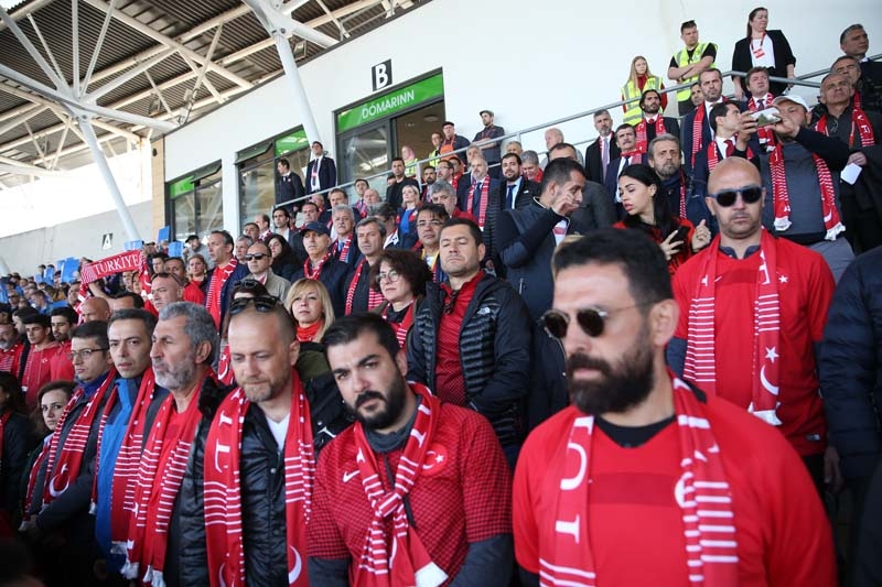 İzlanda - Türkiye maçından kareler galerisi resim 4