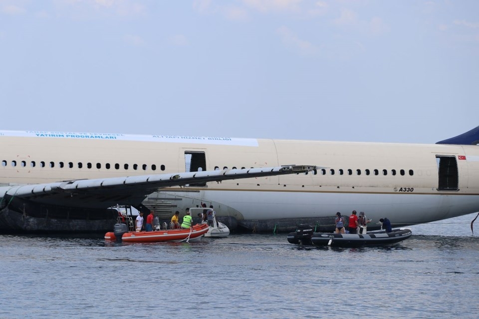 Dev yolcu uçağı Saroz Körfezi'ne batırıldı galerisi resim 3