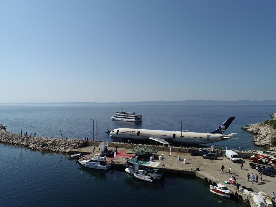 Dev yolcu uçağı Saroz Körfezi'ne batırıldı galerisi resim 4