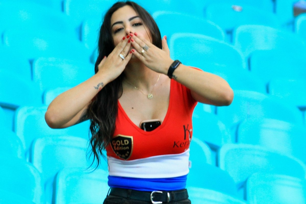 Paraguaylı güzel 9 yıl sonra yine tribünlerde! galerisi resim 7