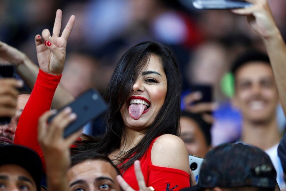 Paraguaylı güzel 9 yıl sonra yine tribünlerde! galerisi resim 9