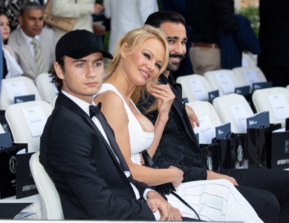 Pamela Anderson sonunda itiraf etti! galerisi resim 3