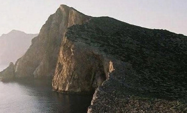 Bu Yunan adasına yerleşene 500 euro maaş , ev ve arsa bedava... galerisi resim 3