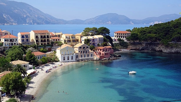 Bu Yunan adasına yerleşene 500 euro maaş , ev ve arsa bedava... galerisi resim 6