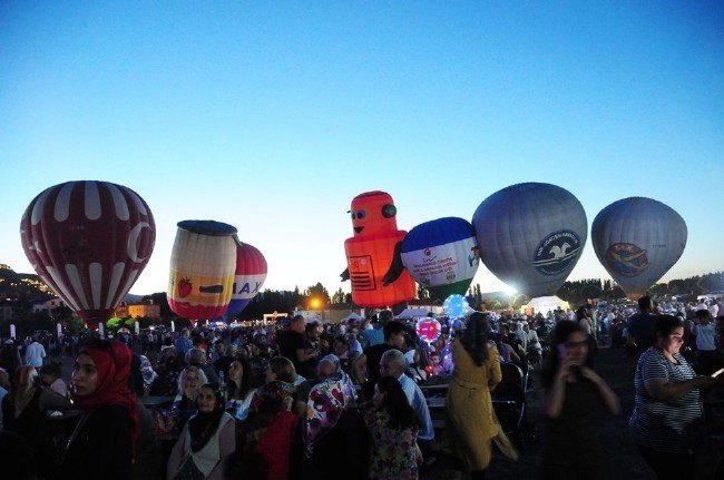 Kapadokya Balon Festivali'nden renkli manzaralar! galerisi resim 13