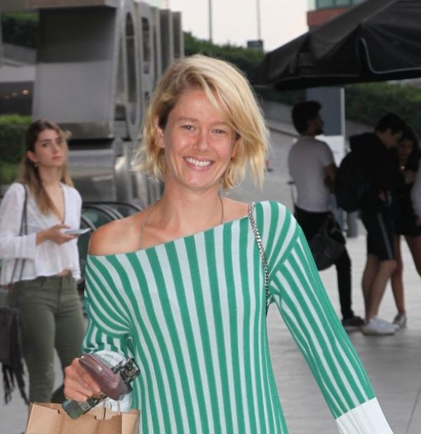 İşte ünlülerin makyajsız halleri! galerisi resim 23