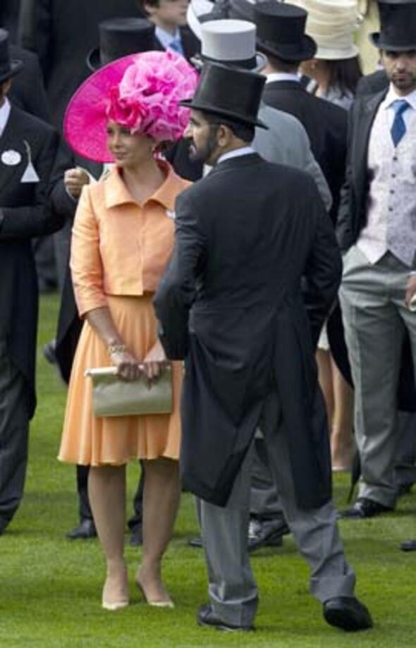 Şeyhin karısı Londra'ya kaçmıştı! Tek celsede boşandılar... galerisi resim 22