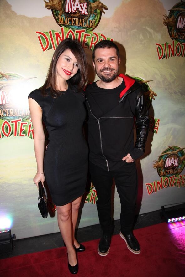 Evliliklerinin 5. yıldönümü ama... galerisi resim 3