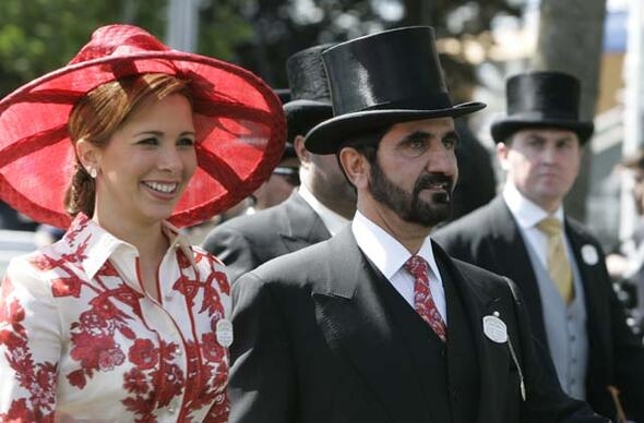 Şeyhin karısı İngiltere'ye kaçmıştı! Kılıçlar çekildi... galerisi resim 3