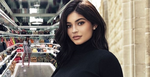 Kylie Jenner, arkadaşına destek olayım derken rezil oldu! galerisi resim 12