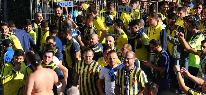 Fenerbahçeliler stada böyle geldi...