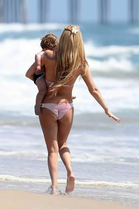 Jenna Jameson plaja indi  galerisi resim 6