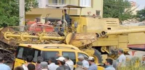 Biçerdöver, taksiyi biçti