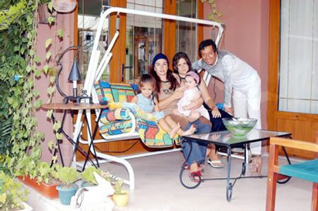 Süheyl Uygur ve eşi Burçin Orhon ailesi galerisi resim 2