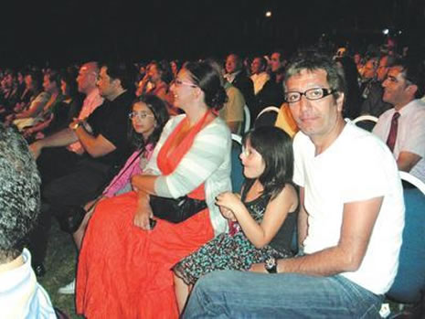 Süheyl Uygur ve eşi Burçin Orhon ailesi galerisi resim 3