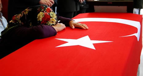 Türkiye 5 şehidini uğurluyor galerisi resim 9