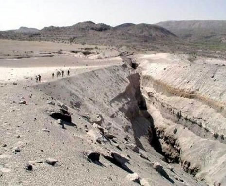 Kıta ikiye bölünüyor galerisi resim 2