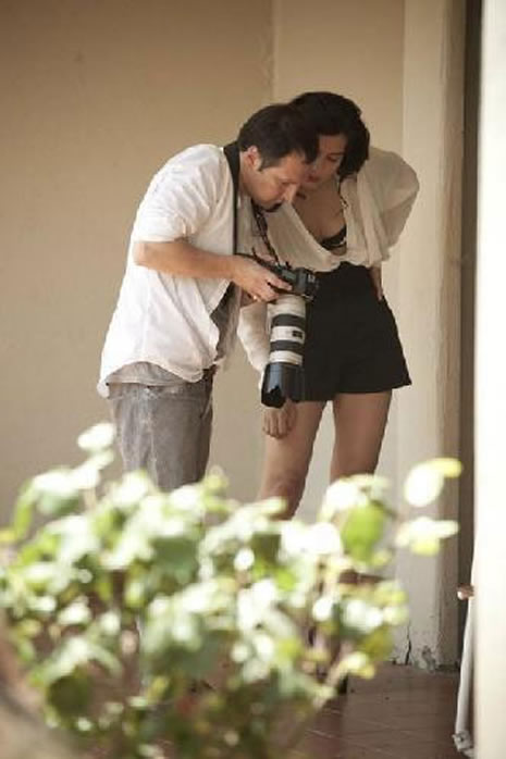 Tuba Büyüküstün'den çarpıcı pozlar galerisi resim 7