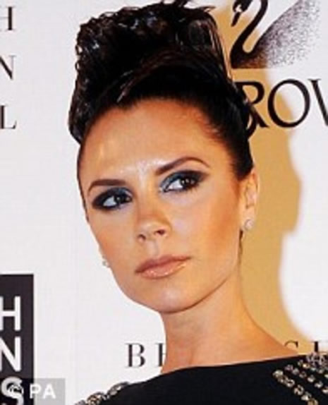 Victoria Beckham'ın 30 saç modeli  galerisi resim 27