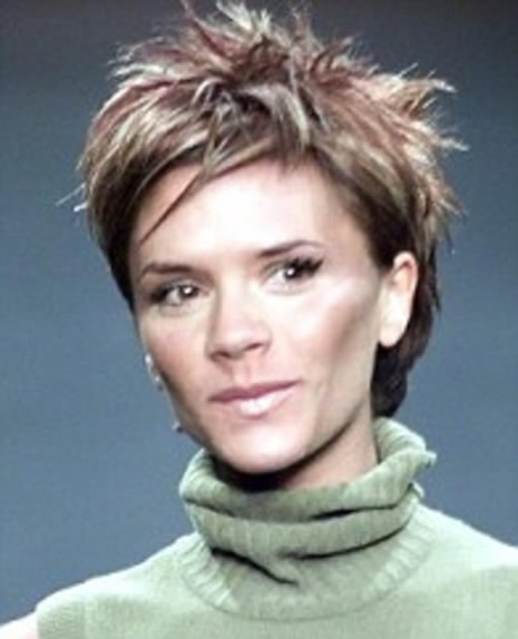 Victoria Beckham'ın 30 saç modeli  galerisi resim 7
