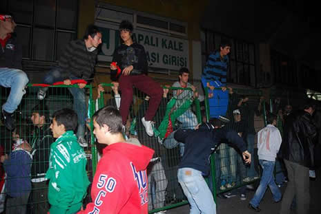 TÜRKİYE-ERMENİSTAN MAÇI galerisi resim 6