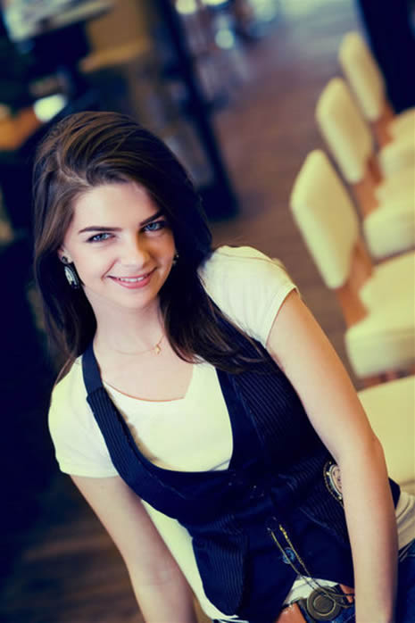 Pelin Karahan'dan doğal pozlar galerisi resim 5