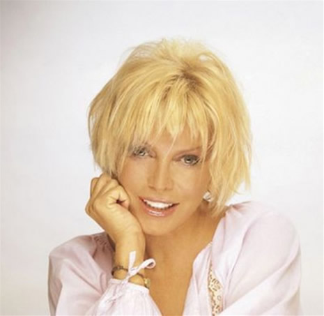 HANGİ ÜNLÜ HANGİ TAKIMI TUTUYOR? galerisi resim 22