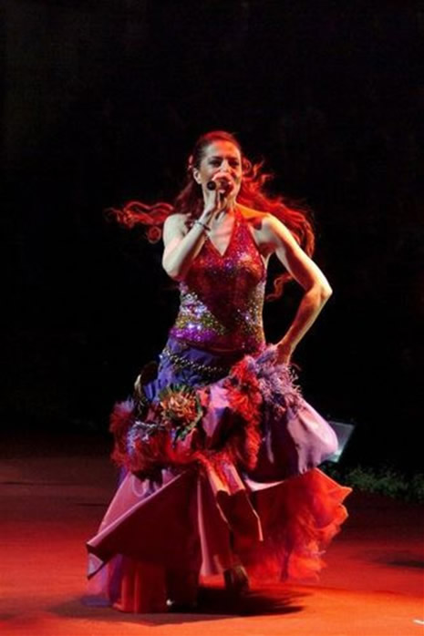 HANGİ ÜNLÜ HANGİ TAKIMI TUTUYOR? galerisi resim 27