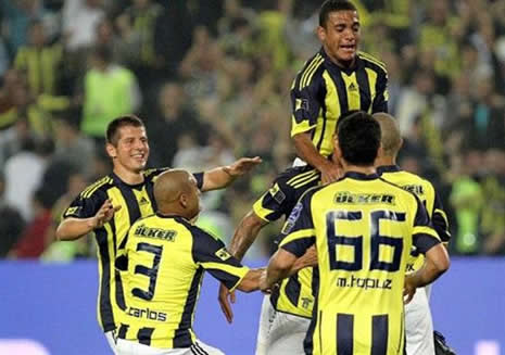 FENERBAHÇE-GALATASARAY DERBİ galerisi resim 15