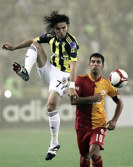 FENERBAHÇE-GALATASARAY DERBİ galerisi resim 2