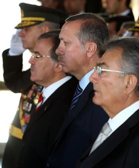 DEVLET ERKANI ANITKABİR'DE galerisi resim 3