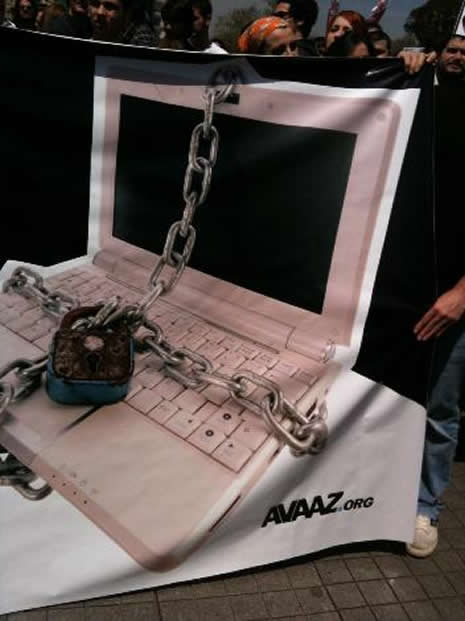 "İnternete Dokunma" eyleminden ilginç kareler... galerisi resim 26