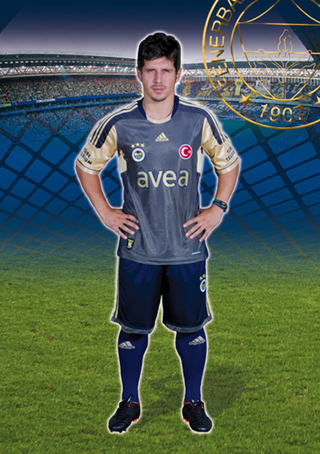 İşte Fenerbahçe'nin yeni formaları galerisi resim 1