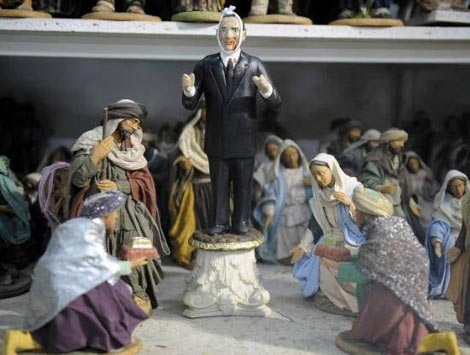 Berlusconi'nin heykeli yok satıyor galerisi resim 4