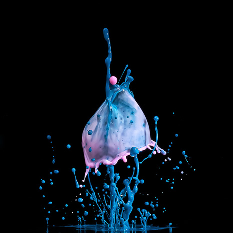 Su damlaları boya ve renkli ışıkların görsel şöleni galerisi resim 16