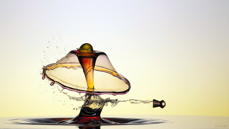 Su damlaları boya ve renkli ışıkların görsel şöleni galerisi resim 28