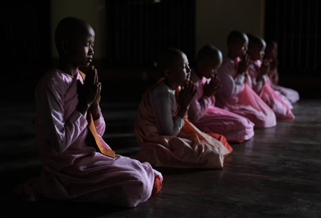 Adanmış ruhlar galerisi resim 19