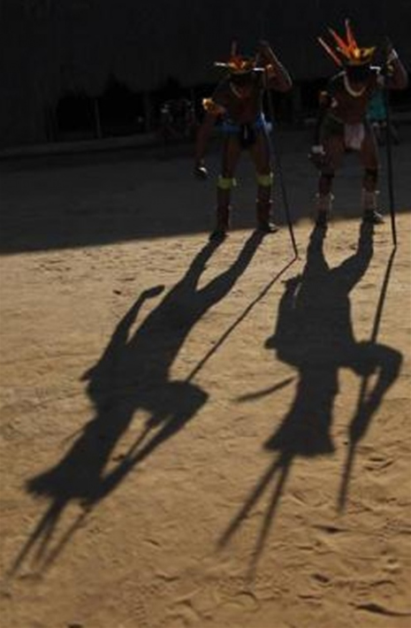 Yawalapiti kabilesi galerisi resim 1