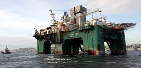 Leiv Eiriksson İstanbul Boğazı'ndan geçti