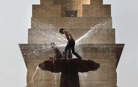 Hindistan yanıyor galerisi resim 8