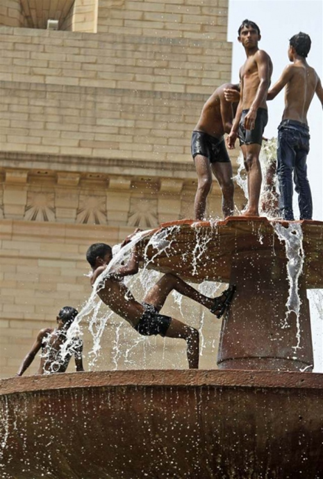 Hindistan yanıyor galerisi resim 9