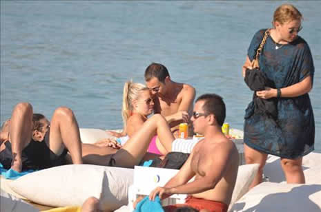 Serdar Ortaç Aşk Sarhoşu galerisi resim 7