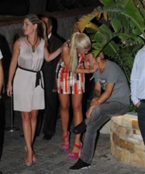 42'lik Ortaç'a 2 yaş küçük kaynana galerisi resim 1