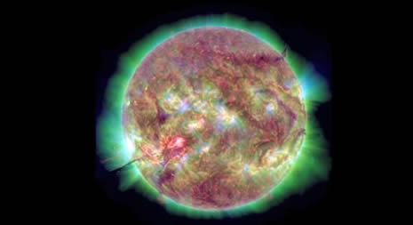 DİKKAT:Dünya'ya geliyor!  galerisi resim 2