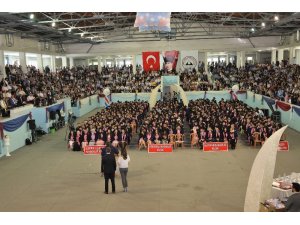 ERÜ Mühendislik Fakültesi 2. Grup Mezuniyet Töreni Kapsamında 4 Bölümden 500 Öğrenci Mezun Oldu
