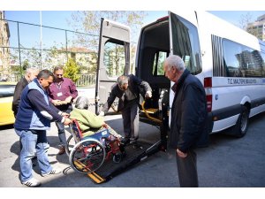 Maltepe’de engelliler sandıklara ücretsiz taşınacak