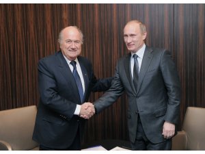 Putin, FİFA eski Başkanı Blatter ile görüştü