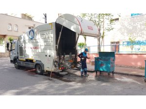 Şahinbey’de çöp konteynerleri temizleniyor